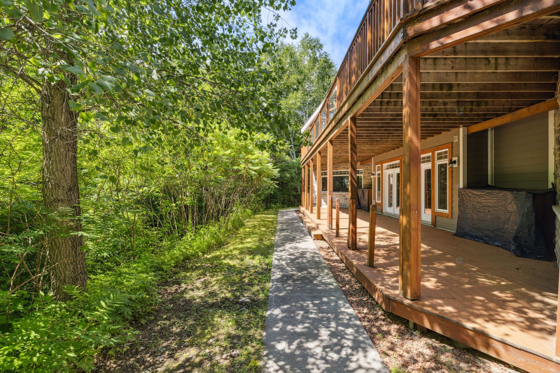 Chelsea, QC J9B 2M2, Canada, 5 Bedrooms Bedrooms, ,4 BathroomsBathrooms,Residential,Active,205494