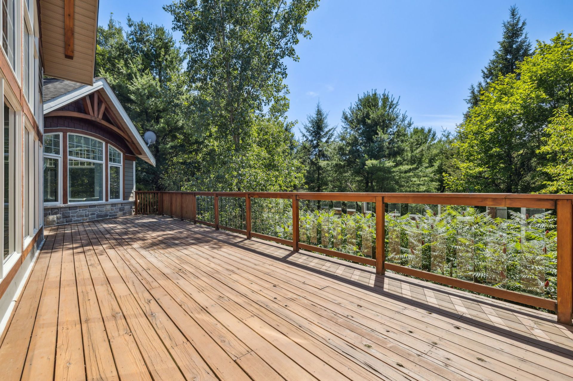 Chelsea, QC J9B 2M2, Canada, 5 Bedrooms Bedrooms, ,4 BathroomsBathrooms,Residential,Active,205494