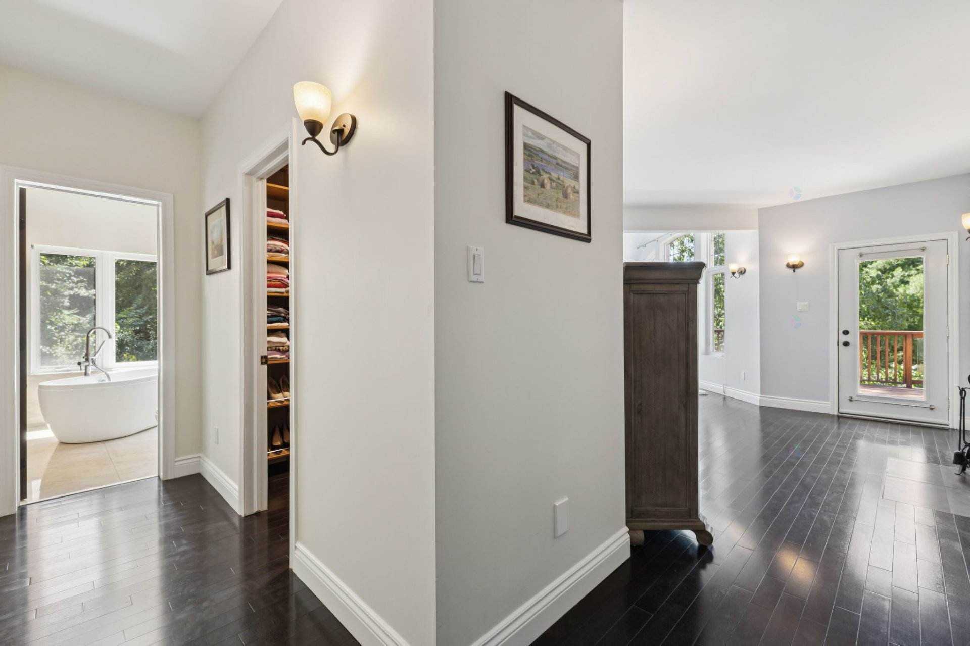 Chelsea, QC J9B 2M2, Canada, 5 Bedrooms Bedrooms, ,4 BathroomsBathrooms,Residential,Active,205494