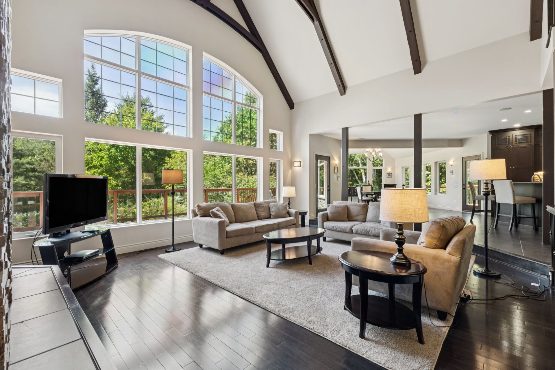 Chelsea, QC J9B 2M2, Canada, 5 Bedrooms Bedrooms, ,4 BathroomsBathrooms,Residential,Active,205494