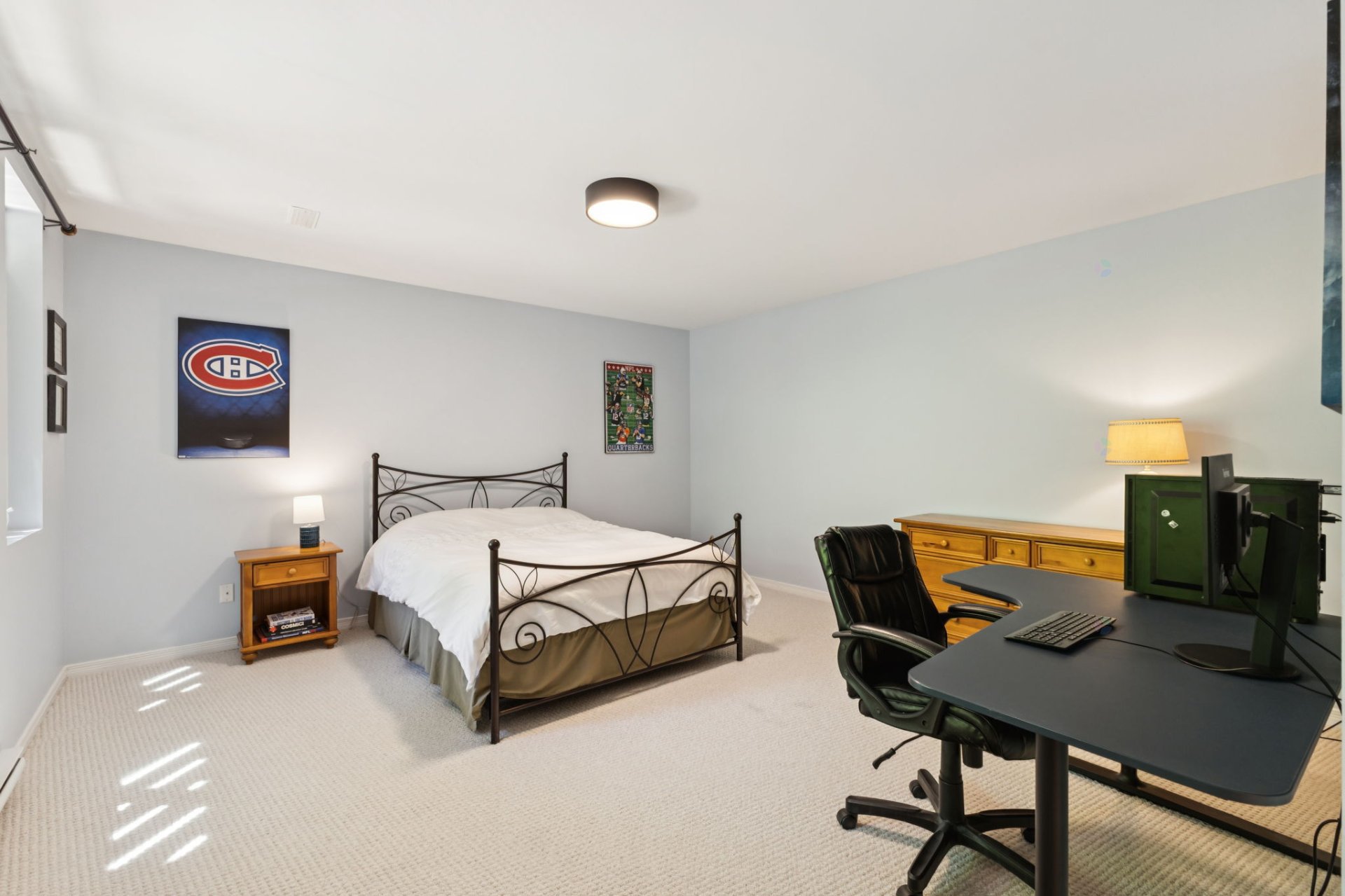 Chelsea, QC J9B 2M2, Canada, 5 Bedrooms Bedrooms, ,4 BathroomsBathrooms,Residential,Active,205494