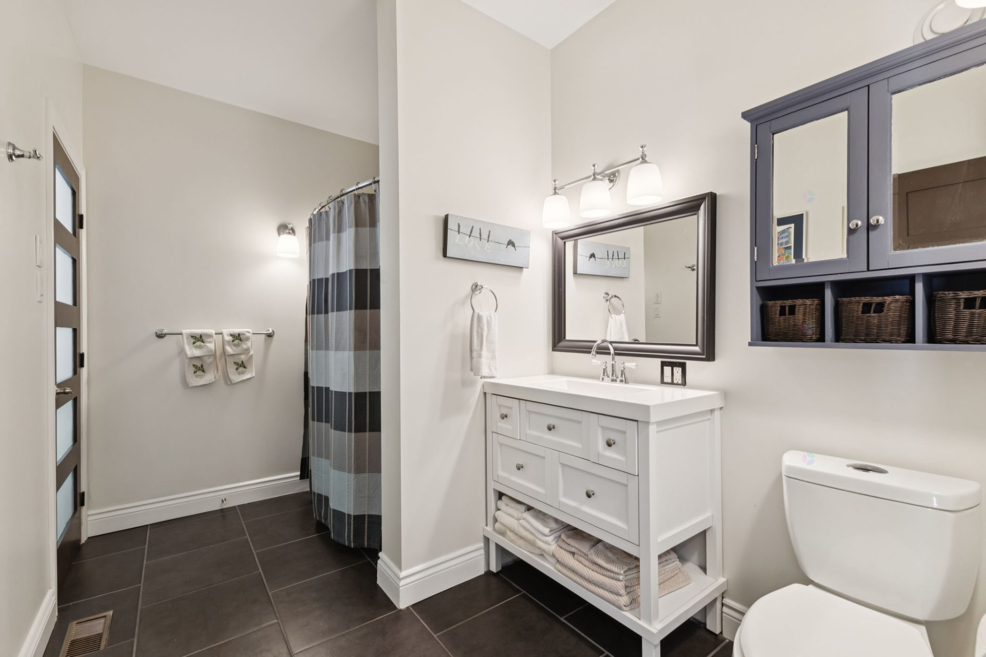 Chelsea, QC J9B 2M2, Canada, 5 Bedrooms Bedrooms, ,4 BathroomsBathrooms,Residential,Active,205494