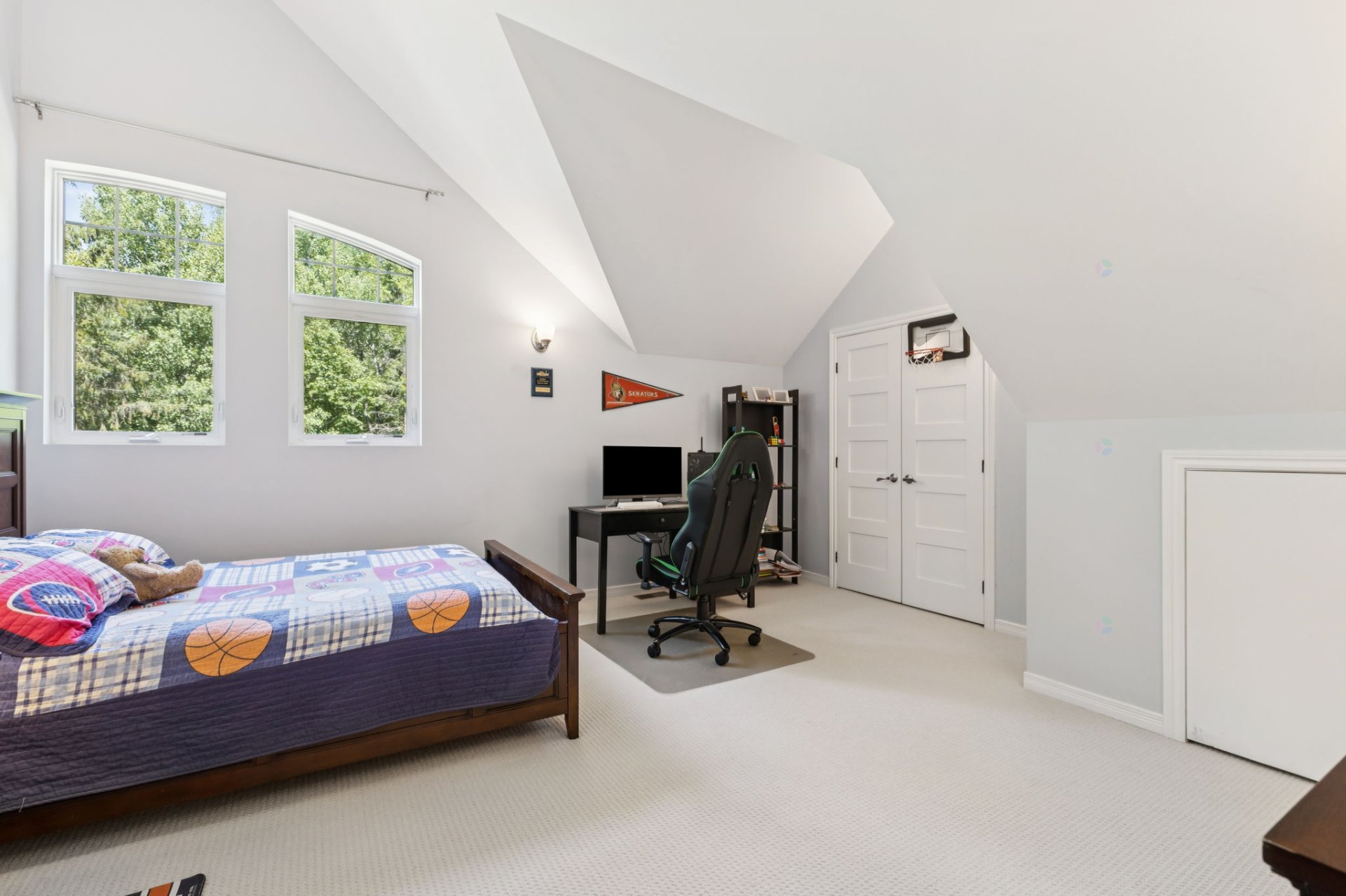 Chelsea, QC J9B 2M2, Canada, 5 Bedrooms Bedrooms, ,4 BathroomsBathrooms,Residential,Active,205494