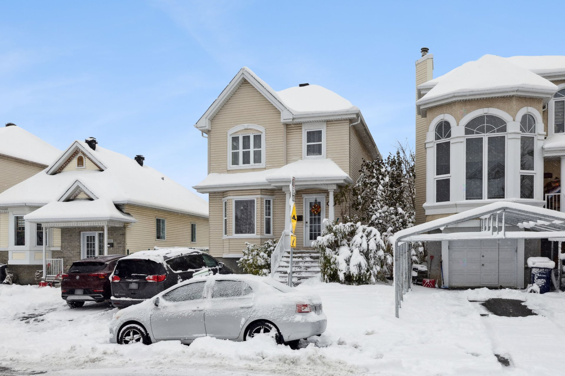 Laval (Sainte-Dorothée), QC H7Y 2C6, Canada, 3 Bedrooms Bedrooms, ,2 BathroomsBathrooms,Residential,Active,244933