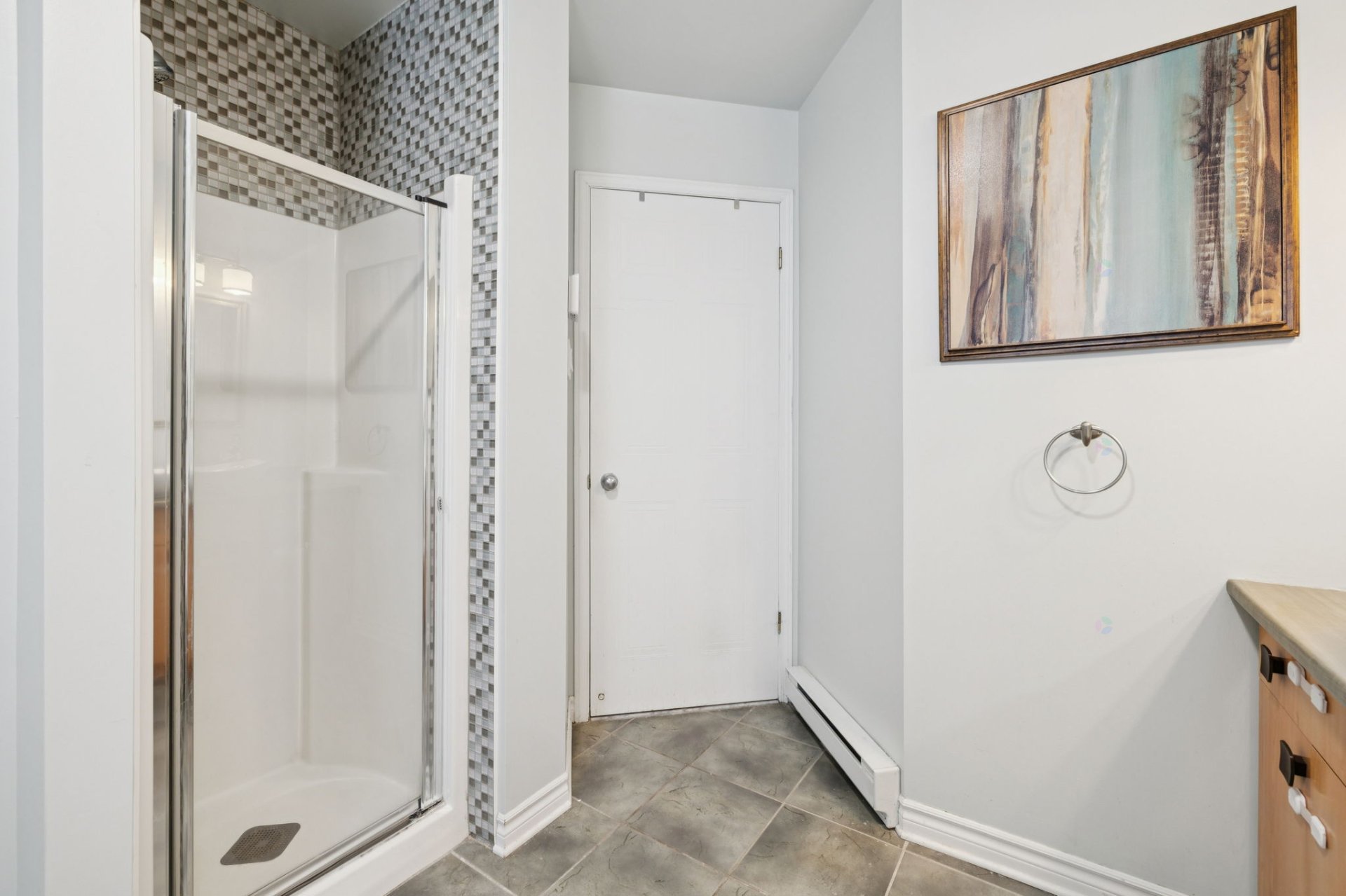 Laval (Sainte-Dorothée), QC H7Y 2C6, Canada, 3 Bedrooms Bedrooms, ,2 BathroomsBathrooms,Residential,Active,244933