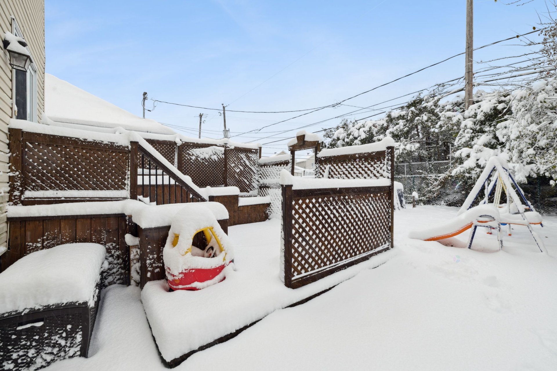 Laval (Sainte-Dorothée), QC H7Y 2C6, Canada, 3 Bedrooms Bedrooms, ,2 BathroomsBathrooms,Residential,Active,244933