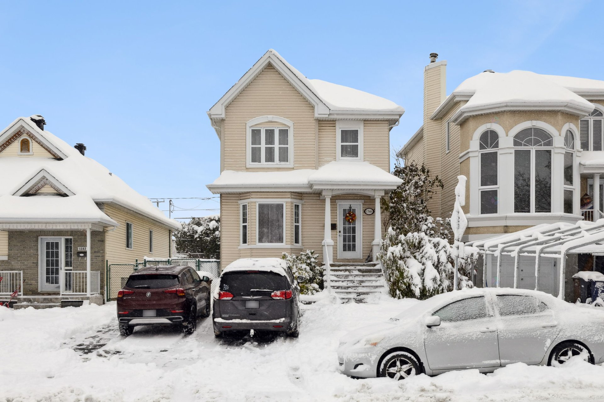 Laval (Sainte-Dorothée), QC H7Y 2C6, Canada, 3 Bedrooms Bedrooms, ,2 BathroomsBathrooms,Residential,Active,244933