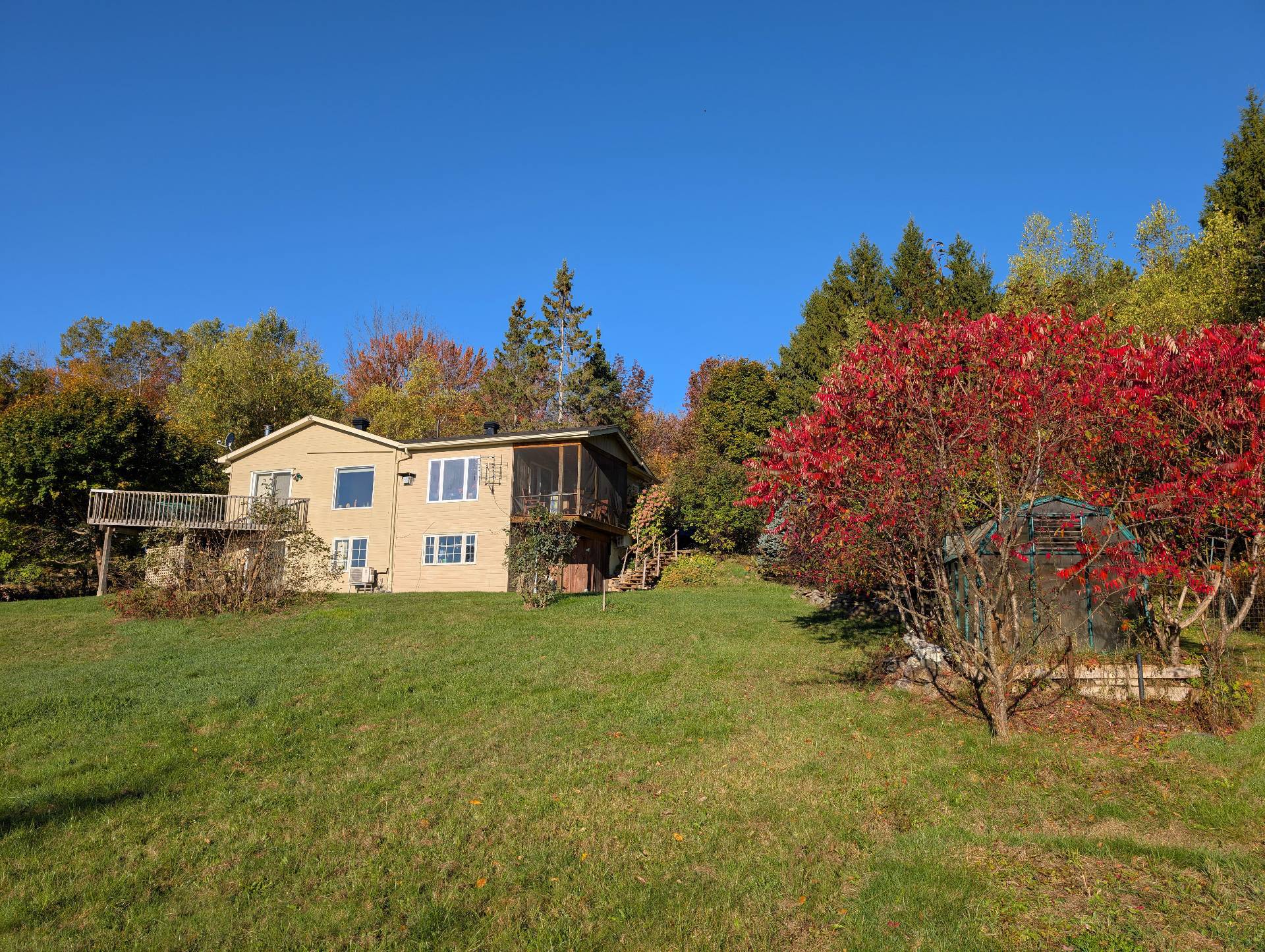 Brome, QC J0E 1K0, Canada, 3 Bedrooms Bedrooms, ,2 BathroomsBathrooms,Residential,Active,206631