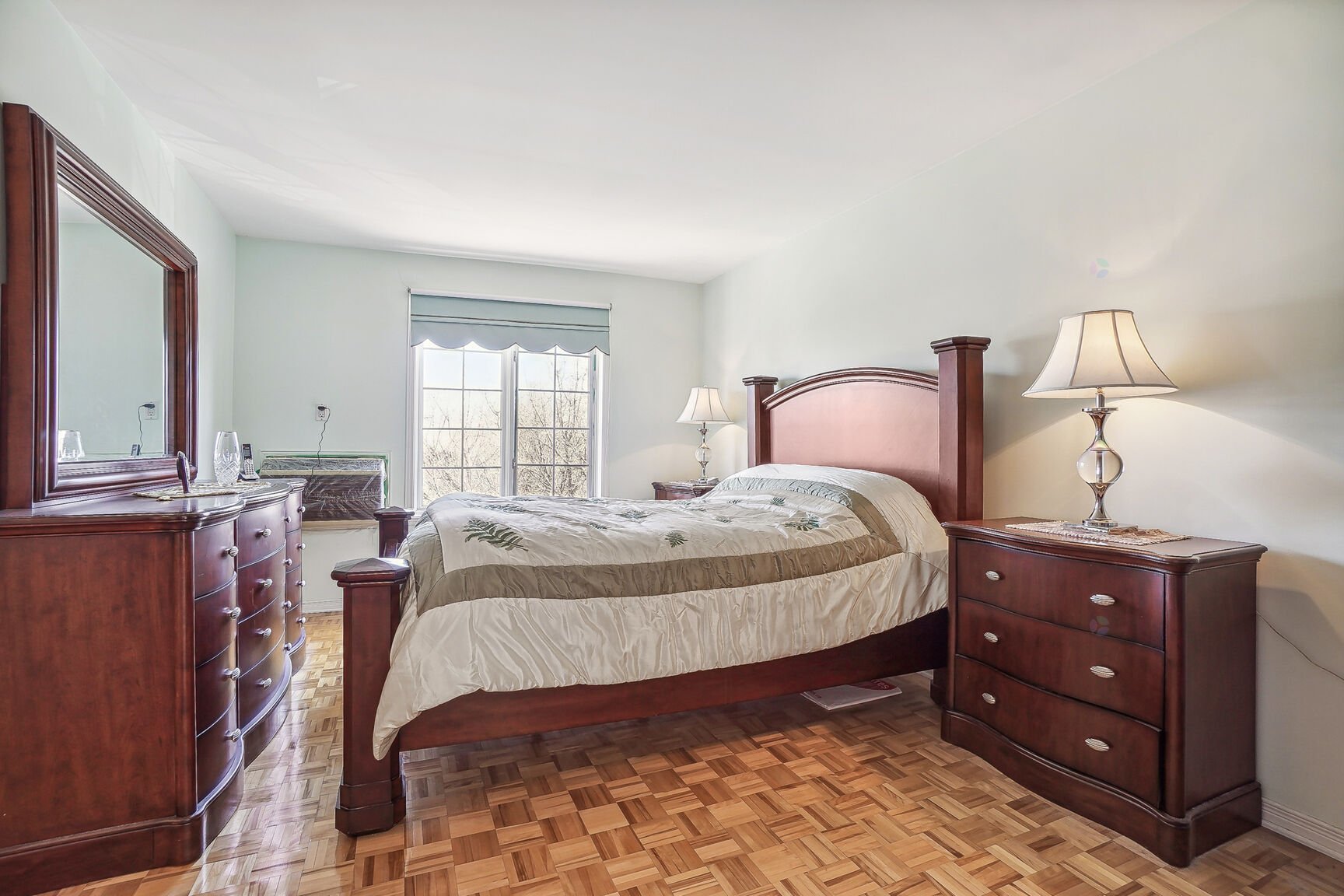 Montréal (Saint-Laurent), QC H4R 2S9, Canada, 2 Bedrooms Bedrooms, ,2 BathroomsBathrooms,Residential,Active,229266