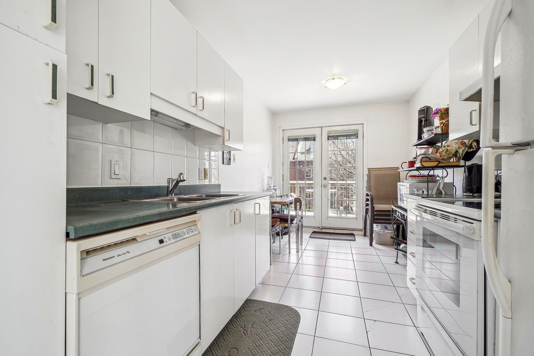 Montréal (Saint-Laurent), QC H4R 2S9, Canada, 2 Bedrooms Bedrooms, ,2 BathroomsBathrooms,Residential,Active,229266