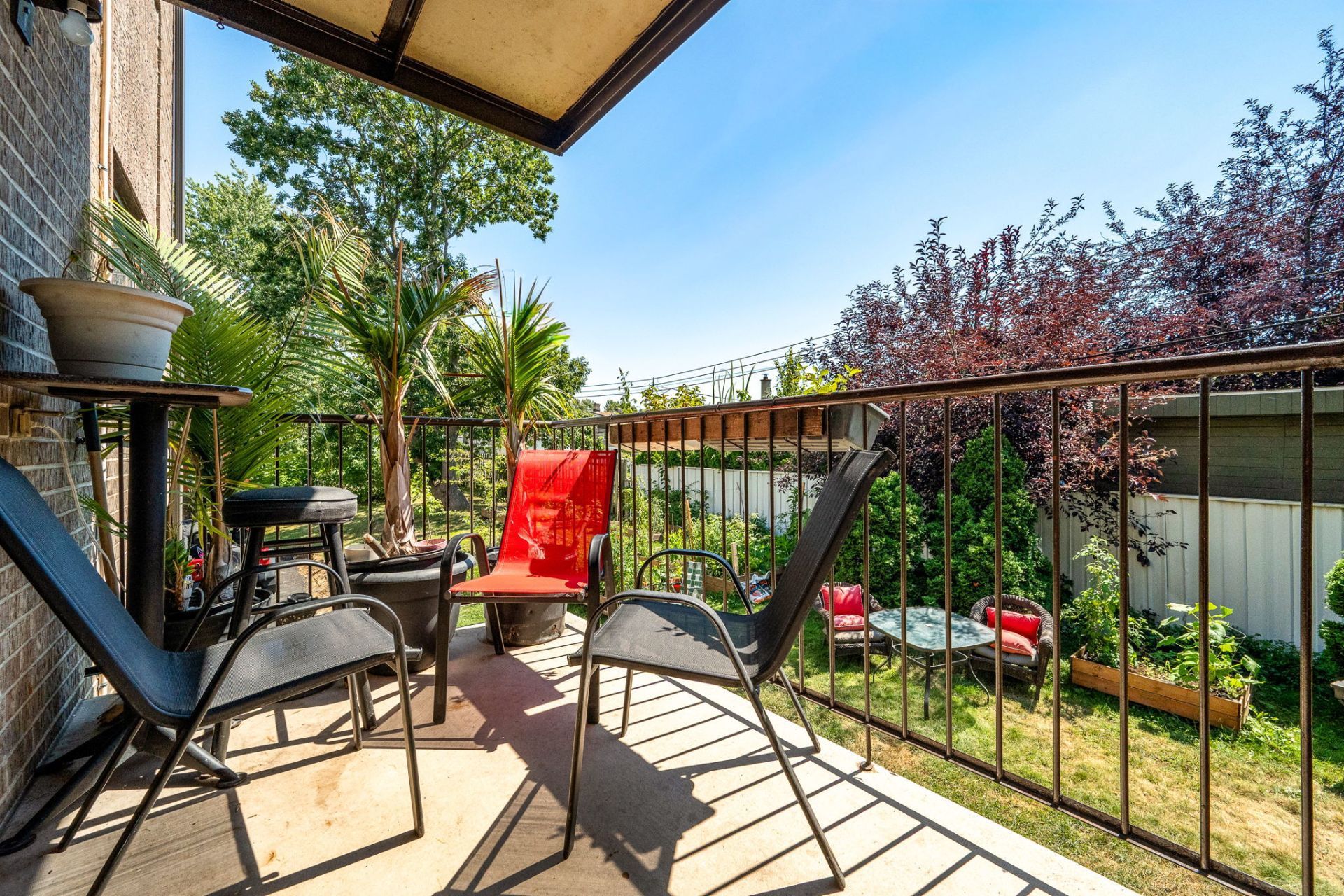 Saint-Lambert, QC J4S 1Y6, Canada, 2 Bedrooms Bedrooms, ,1 BathroomBathrooms,Residential,Active,239695