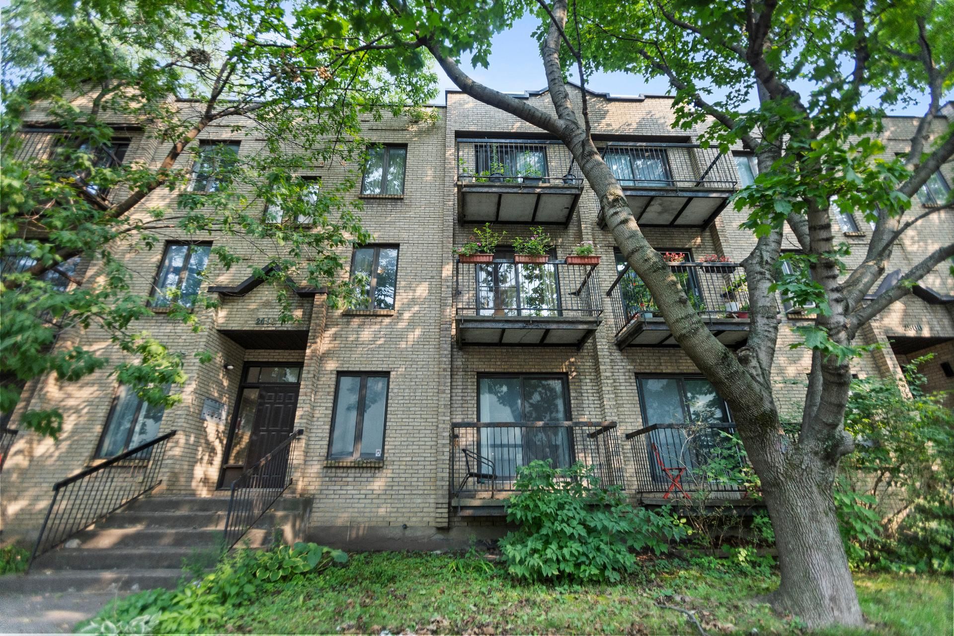 Montréal (Le Sud-Ouest), QC H3J 2S2, Canada, 2 Bedrooms Bedrooms, ,1 BathroomBathrooms,Residential,Active,209837