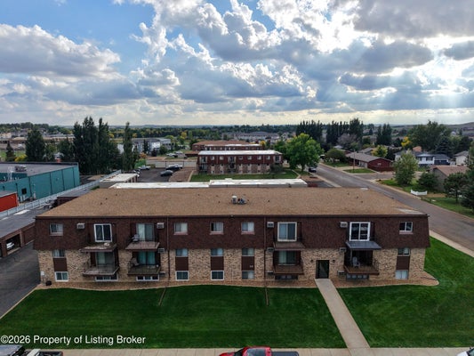 679 19TH ST W APT 9, DICKINSON, ND 58601 - Image 54dac3aef34a2bb77df4f0a8be4983e4/3752937889