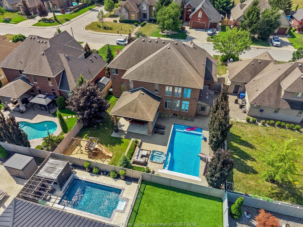 1108 REGENCY Crescent