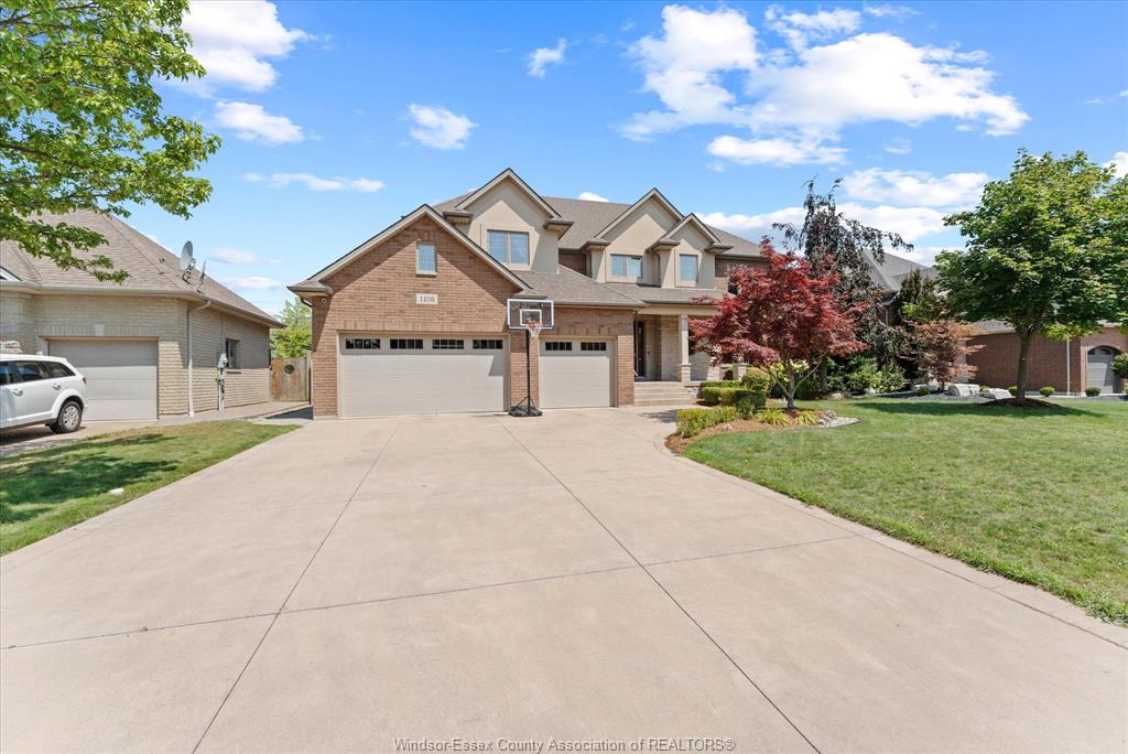 1108 REGENCY Crescent
