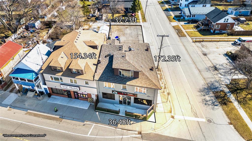 1548 ST. CLAIR Parkway