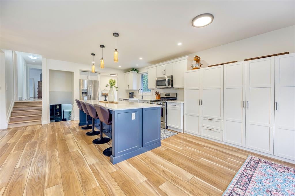 485 BENTINCK Drive