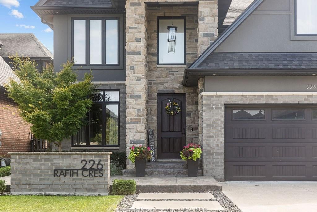 226 RAFIH Crescent