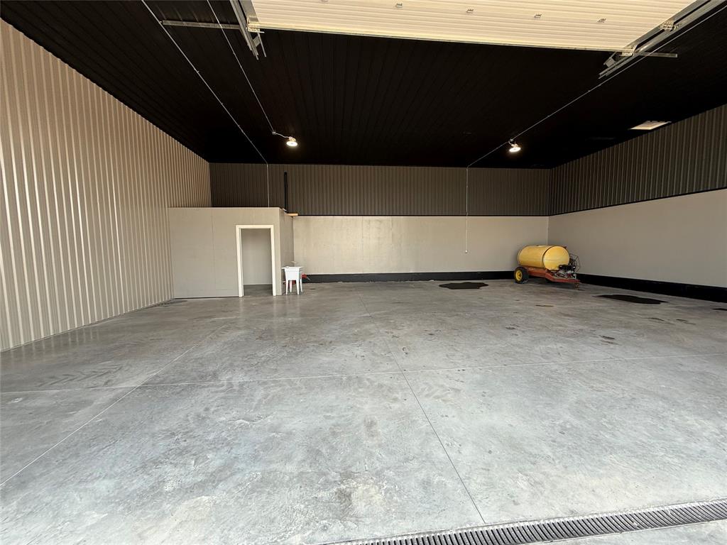 7925 INDUSTRIAL Drive 6
