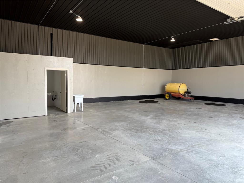 7925 INDUSTRIAL Drive 6
