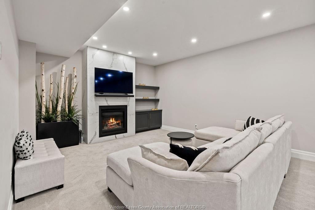 258 XAVIER Circle