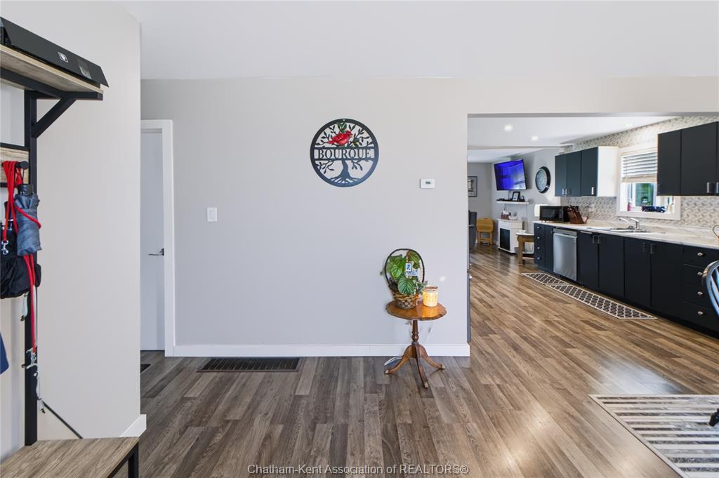 612 SIMCOE Street