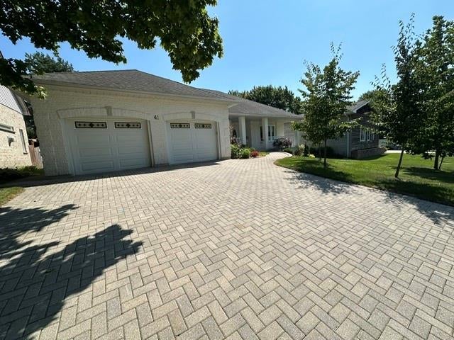 41 SUNSET Avenue