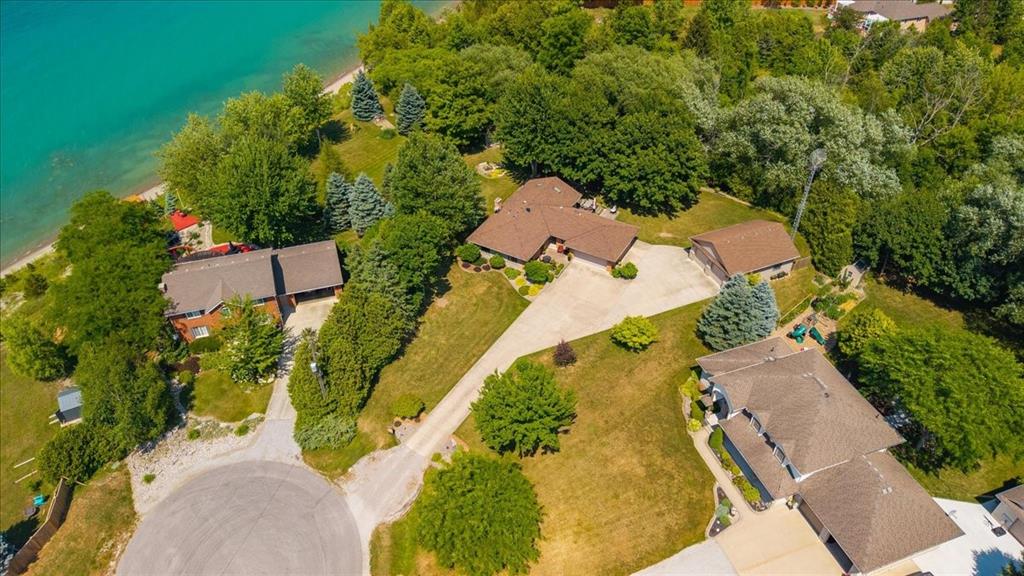 4350 BLUEPOINT Drive