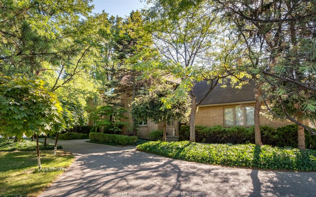 379 ELMGROVE Drive
