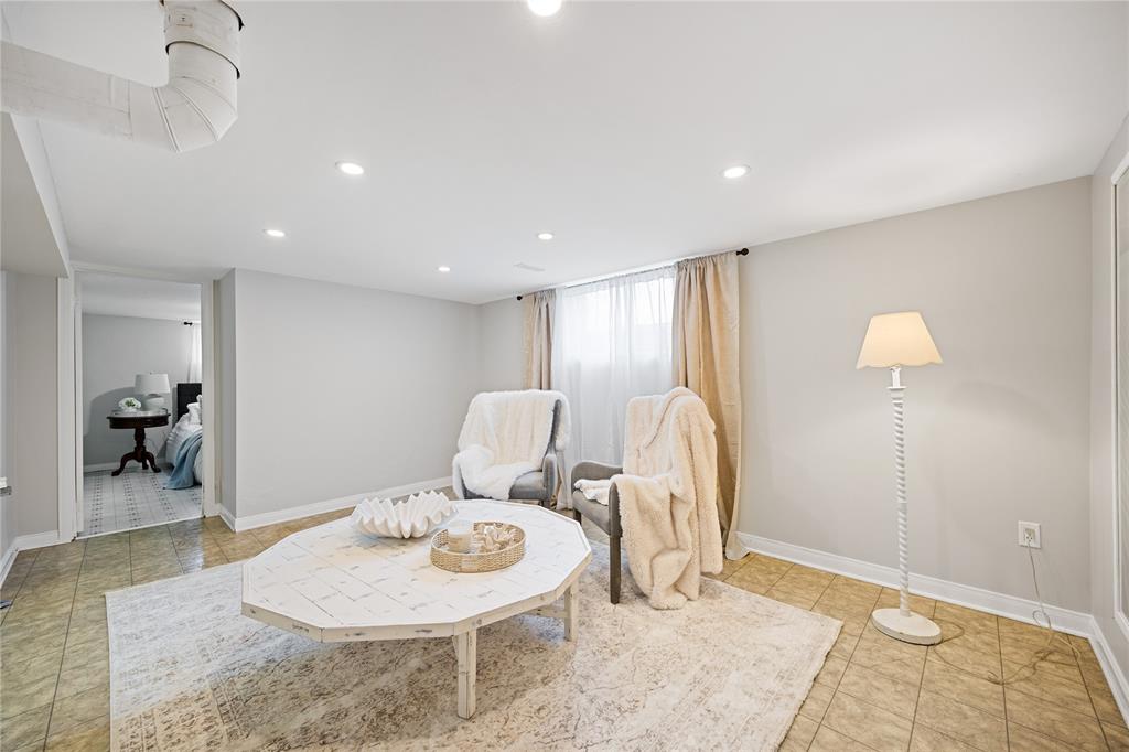 308 ASHWOOD Court