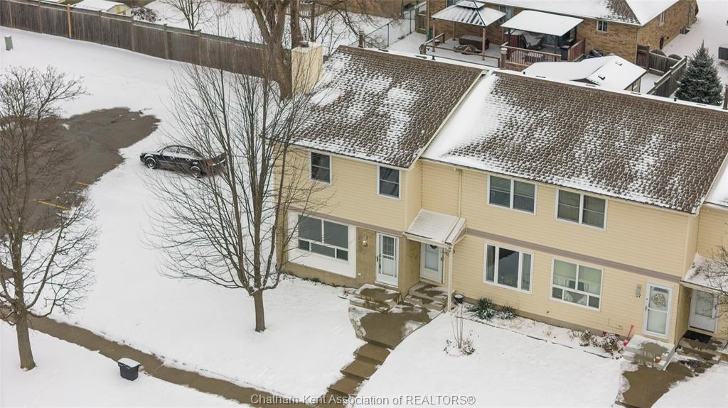 200 St.Clair Boulevard 83