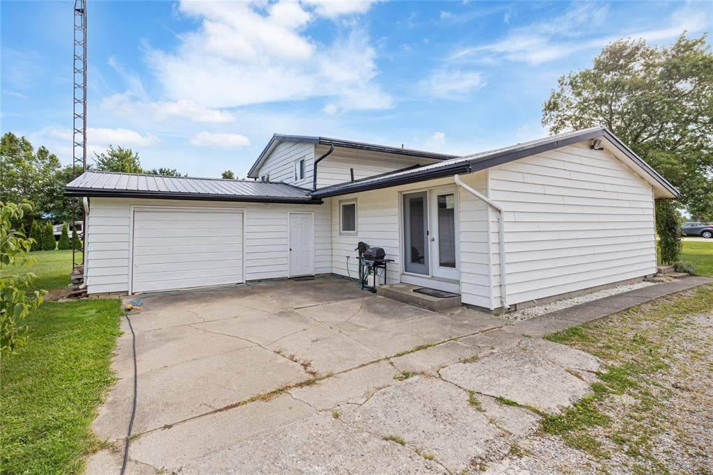 7882 + 7884 RAWLINGS Road