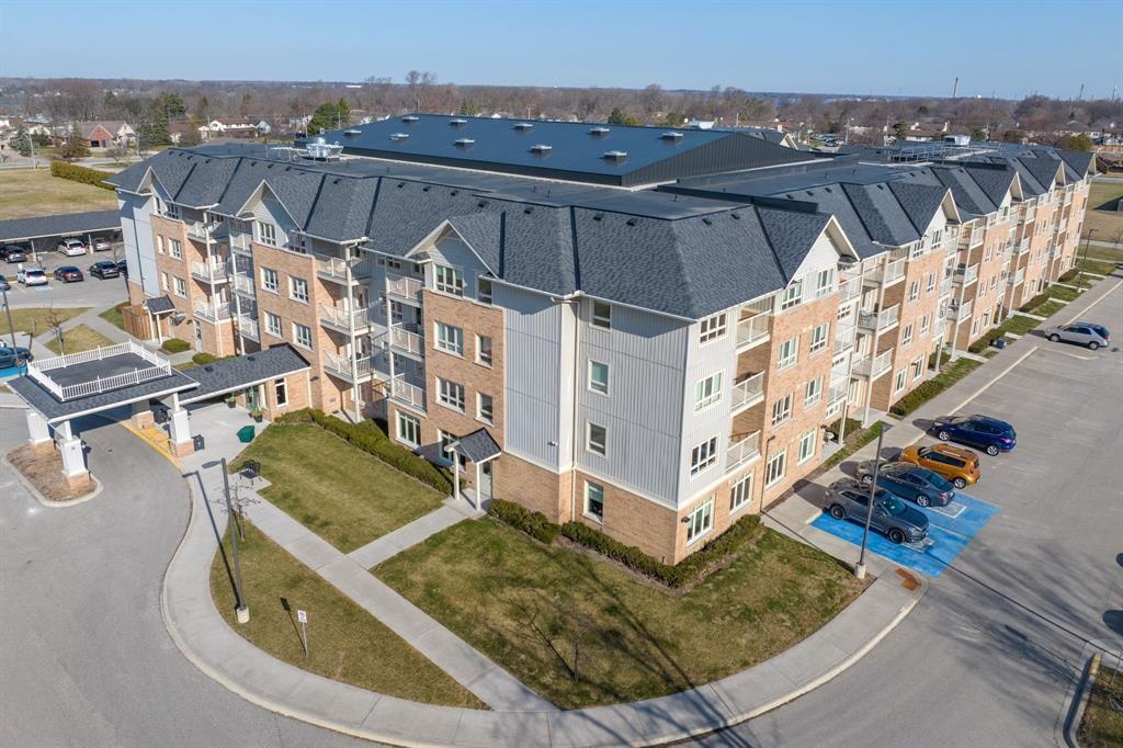 180 Bunker Avenue 1+D