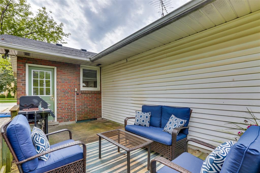 467 SIMCOE Street