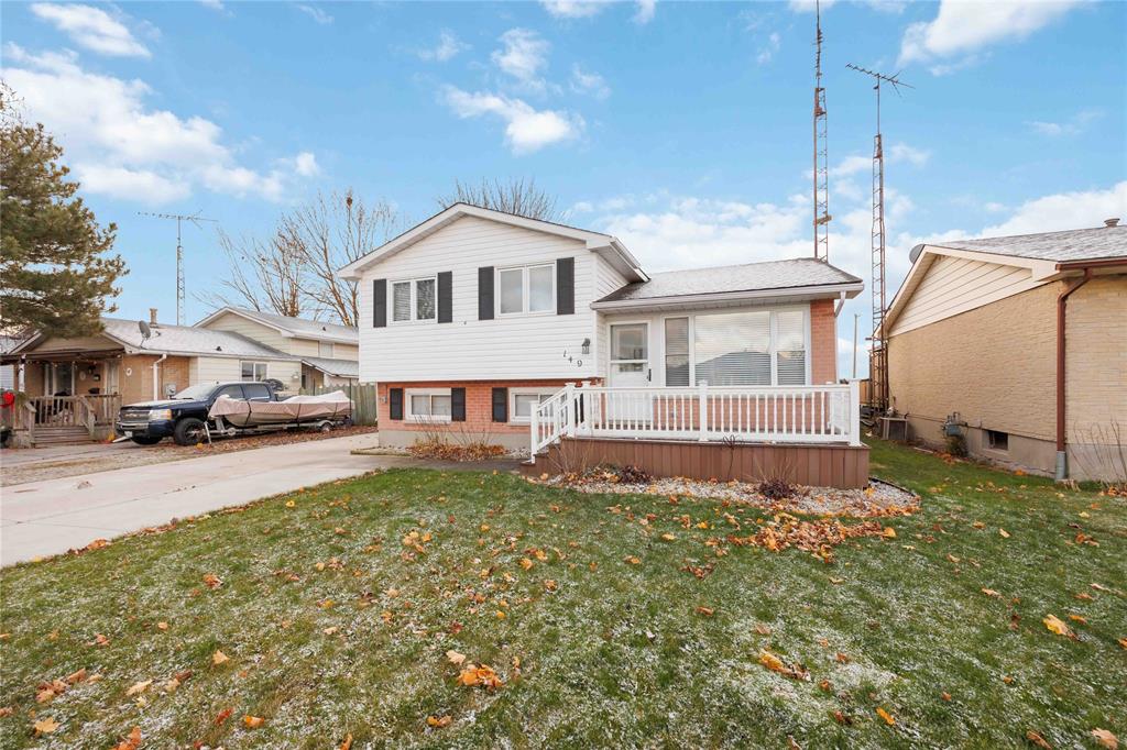 149 TEMPLETON Crescent