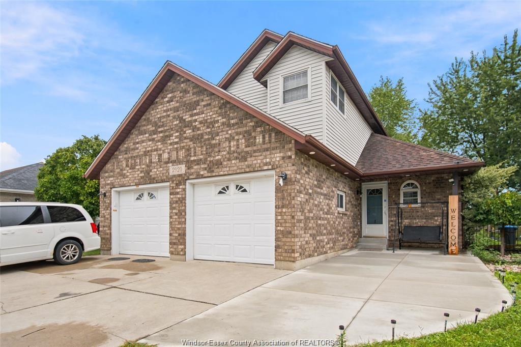 2920 STRAWBERRY Drive
