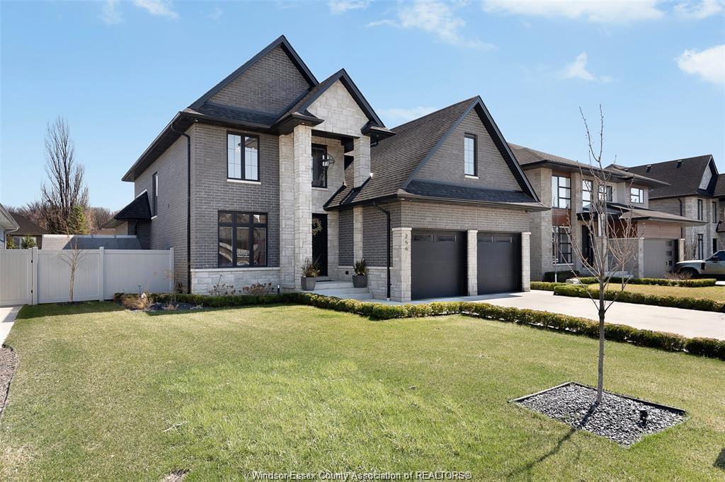 256 XAVIER Circle