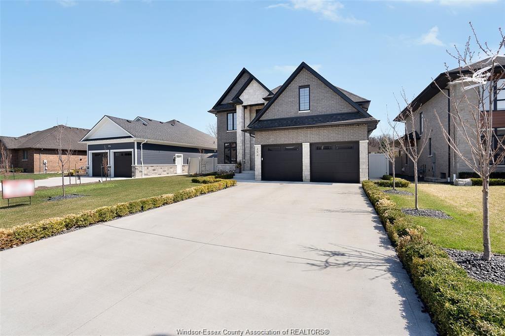 256 XAVIER Circle
