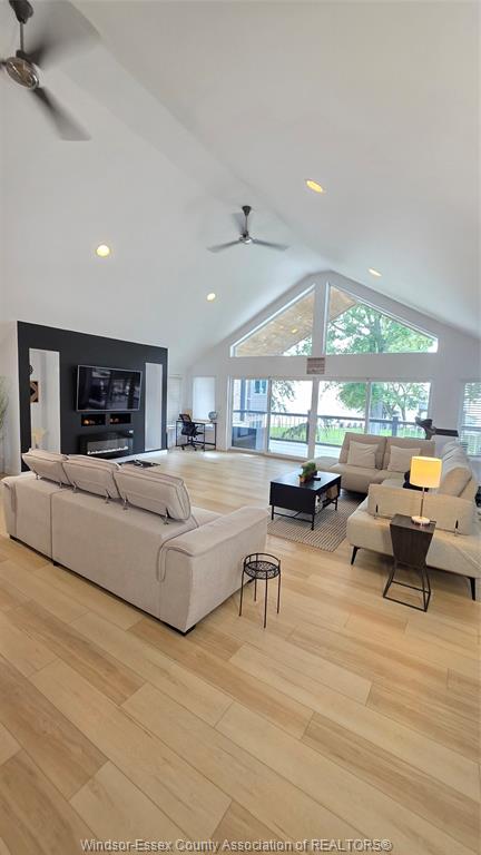 1646 PARK