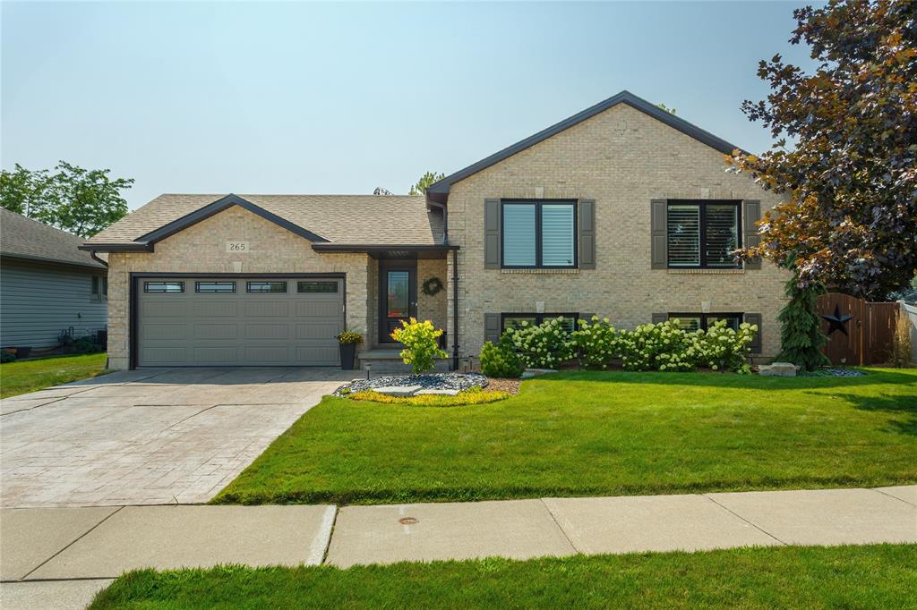 265 ST. CLAIR Boulevard