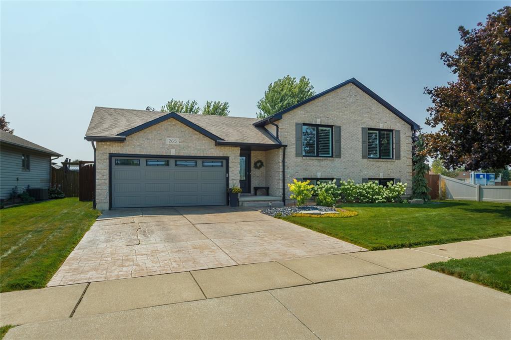 265 ST. CLAIR Boulevard