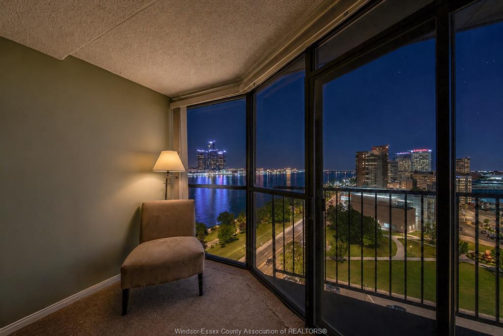 515 RIVERSIDE Drive West 1303