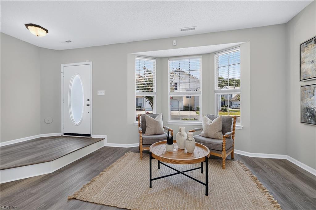 1833 Staple Inn DR