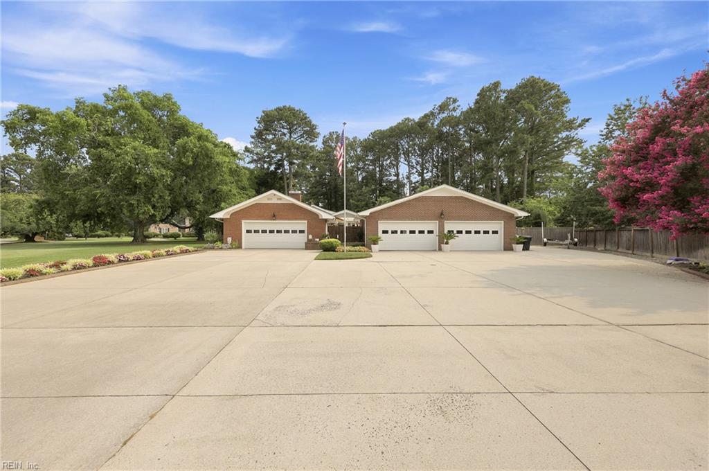 4201 Hermitage RD