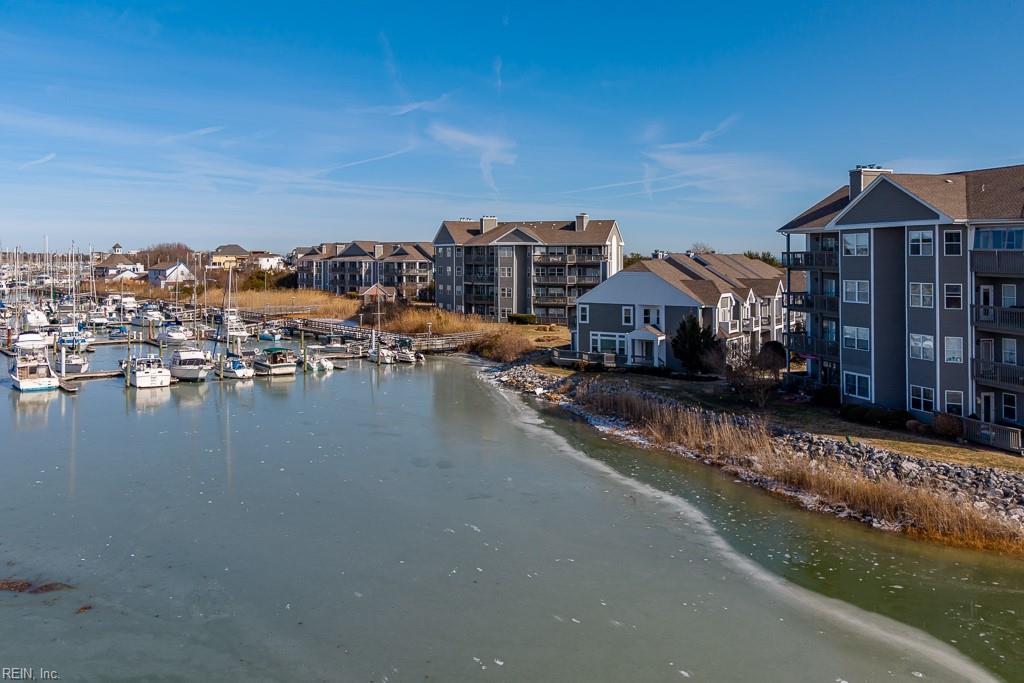1040 Porte Harbour Arch