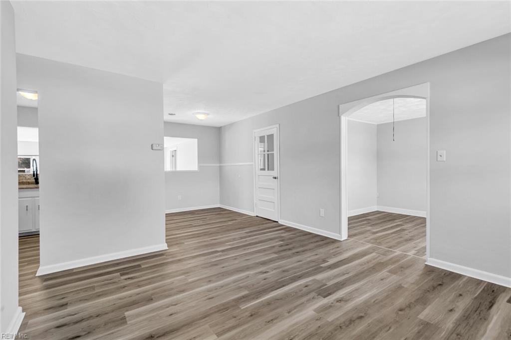 635 Kings View CT