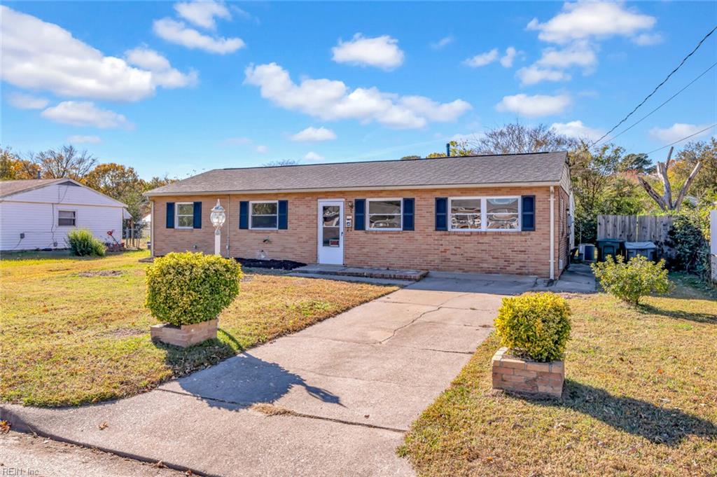 635 Kings View CT