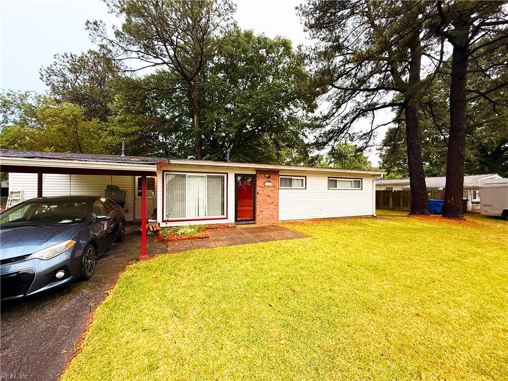 1009 Emporia AVE