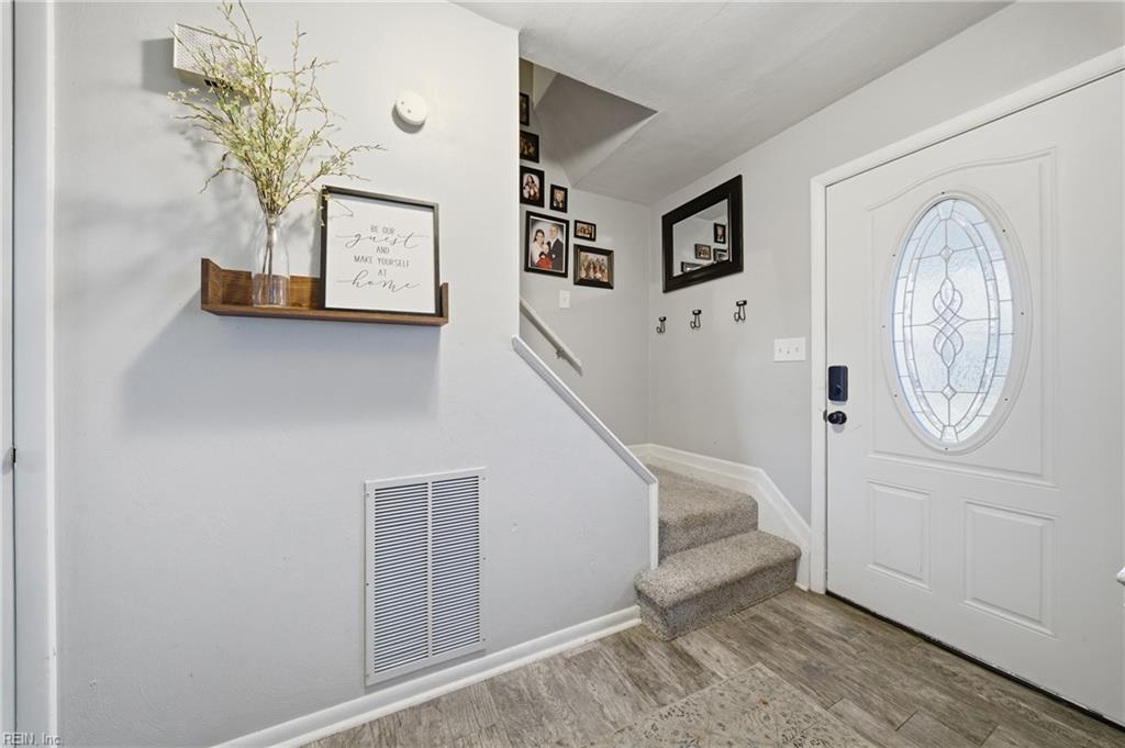 4097 Windsor Gate PL