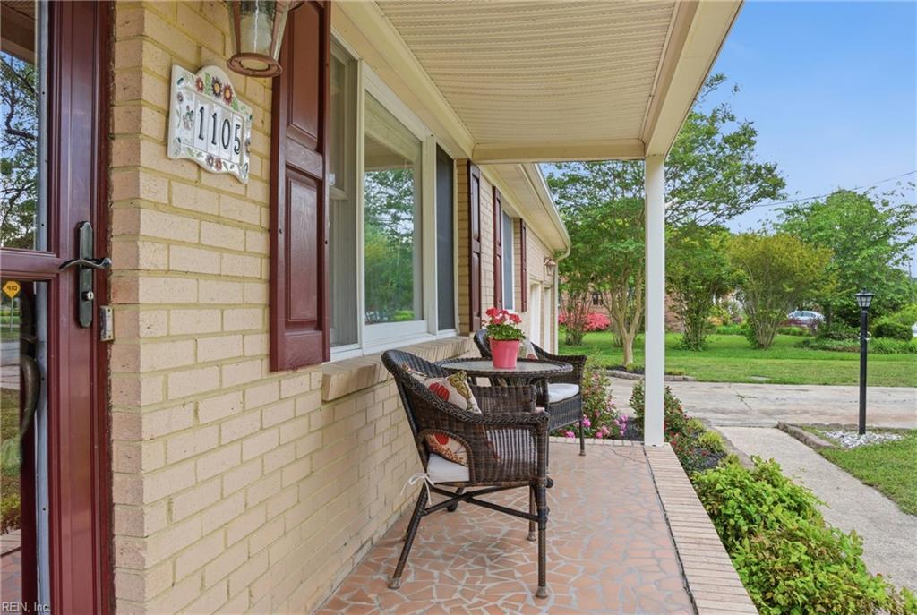 1105 Cogliandro DR